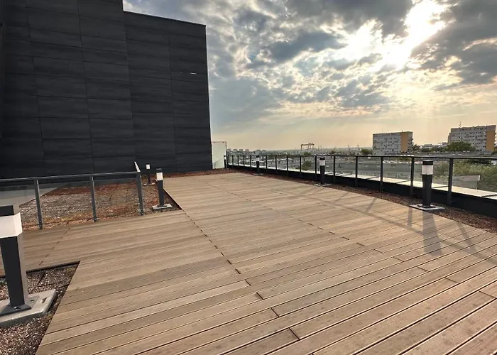 Feelgood Hanza アパート